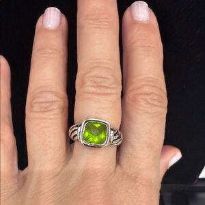 Elegant Silver tone and Green stone Ring